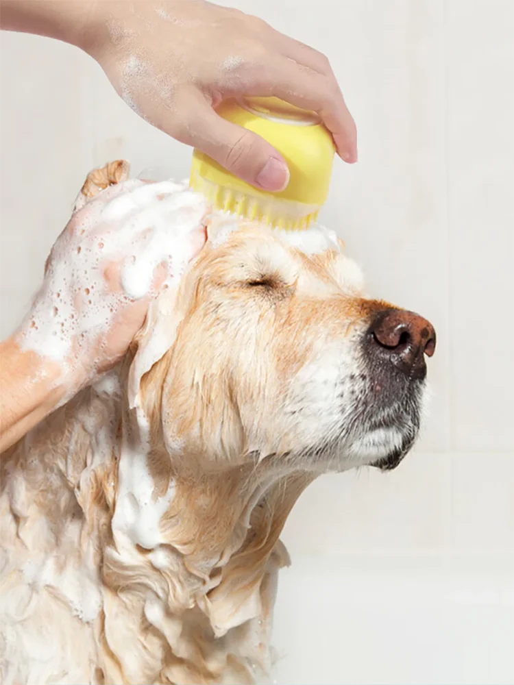 Pet Shampoo Massage Brush